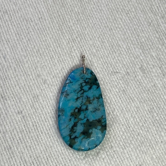 Jewelry - Turquoise Stone Pendant